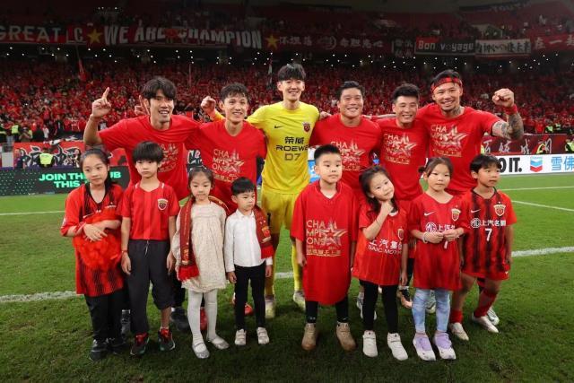 官方网站-崇明6虎三张感慨：人生还有几回搏 最不容易的冠军