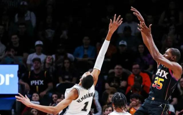 在线入口-面对偶像先交学费后赢比赛 文班亚马赛后喜极而泣