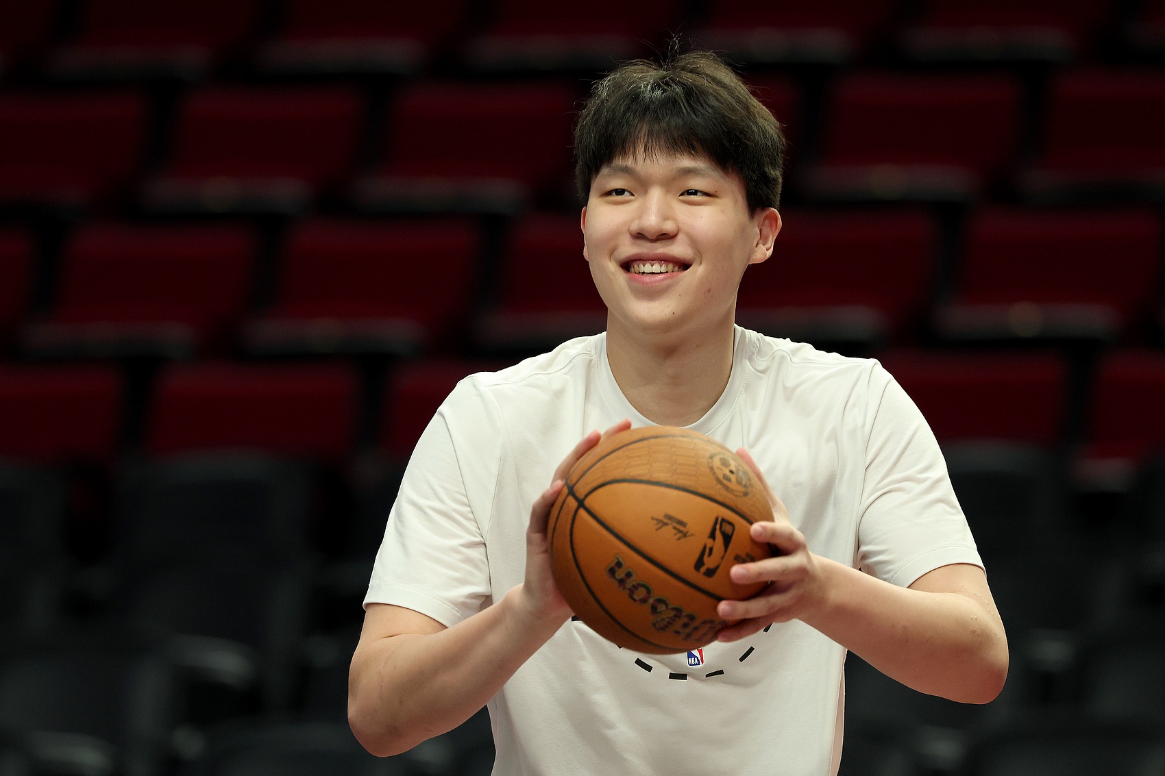 入选NBA全明星新秀赛！工作室：恭喜杨瀚森 篮球旅程再添璀璨坐标